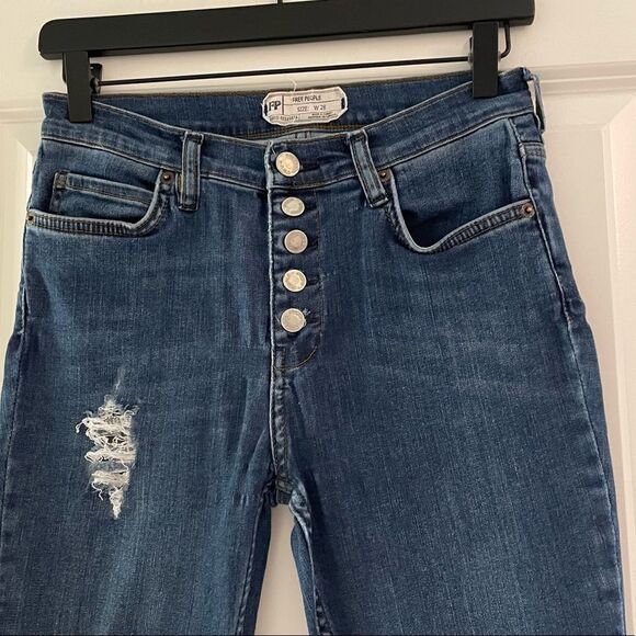 Free People Distressed Raw Hem Jeans Button Fly Size 28 - Picture 5 of 13